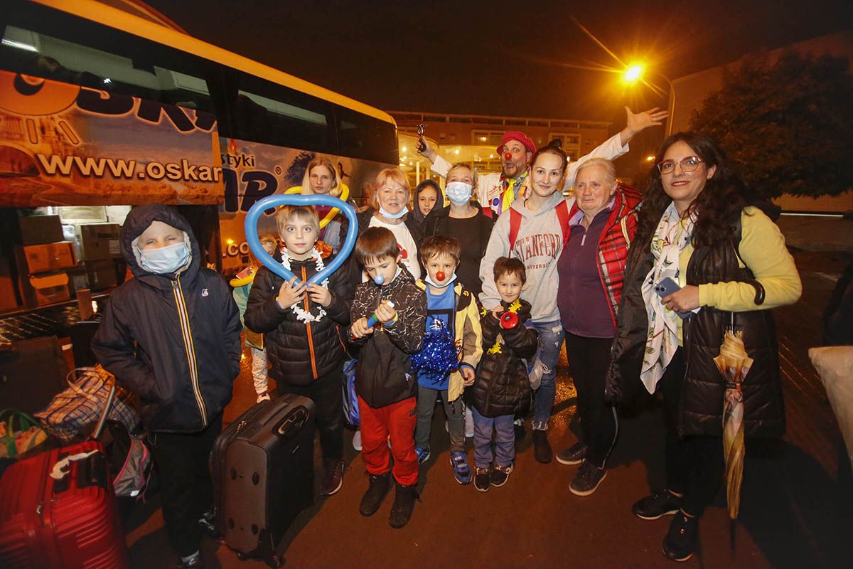 Llega a Córdoba un autobús de refugiados ucranianos