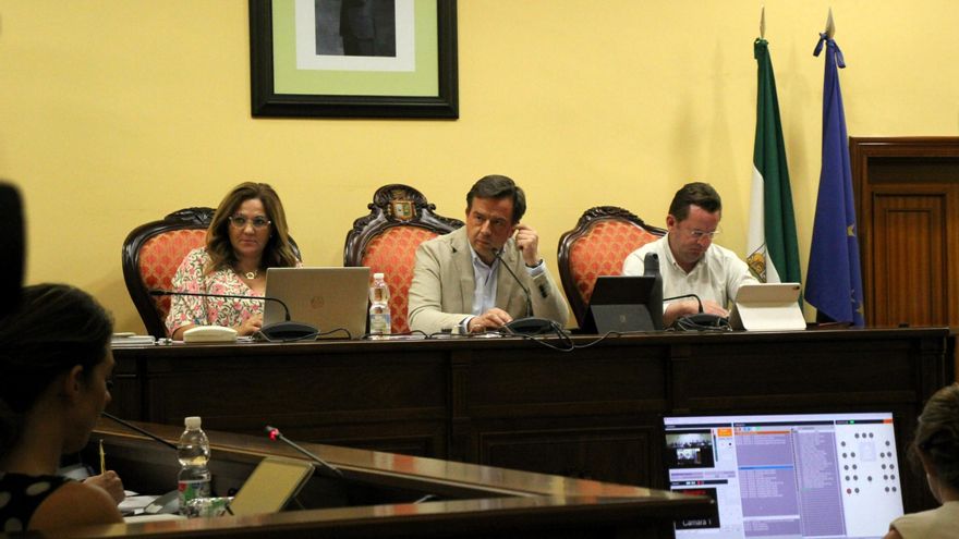 Una mesa de trabajo analizará el día festivo de la Feria del Valle de Lucena