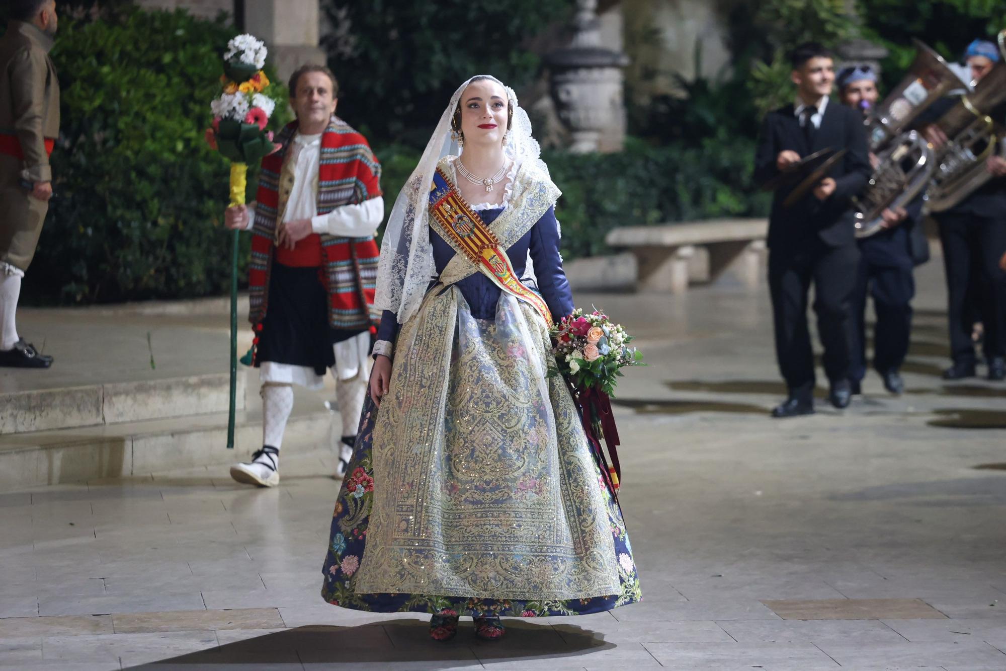 Búscate en el segundo día de la Ofrenda en la calle San Vicente entre las 21 y las 22 horas