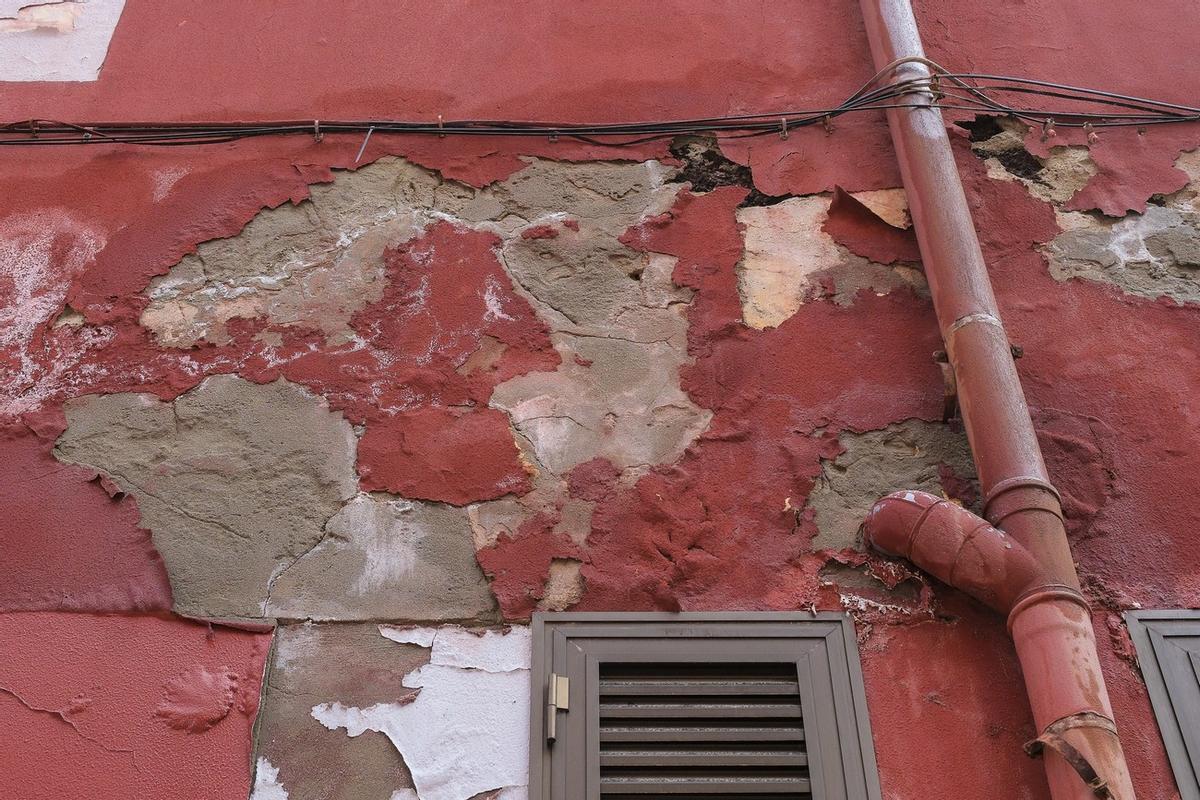 Viviendas de Grupo Sanz Orrio en La Isleta en malas condiciones