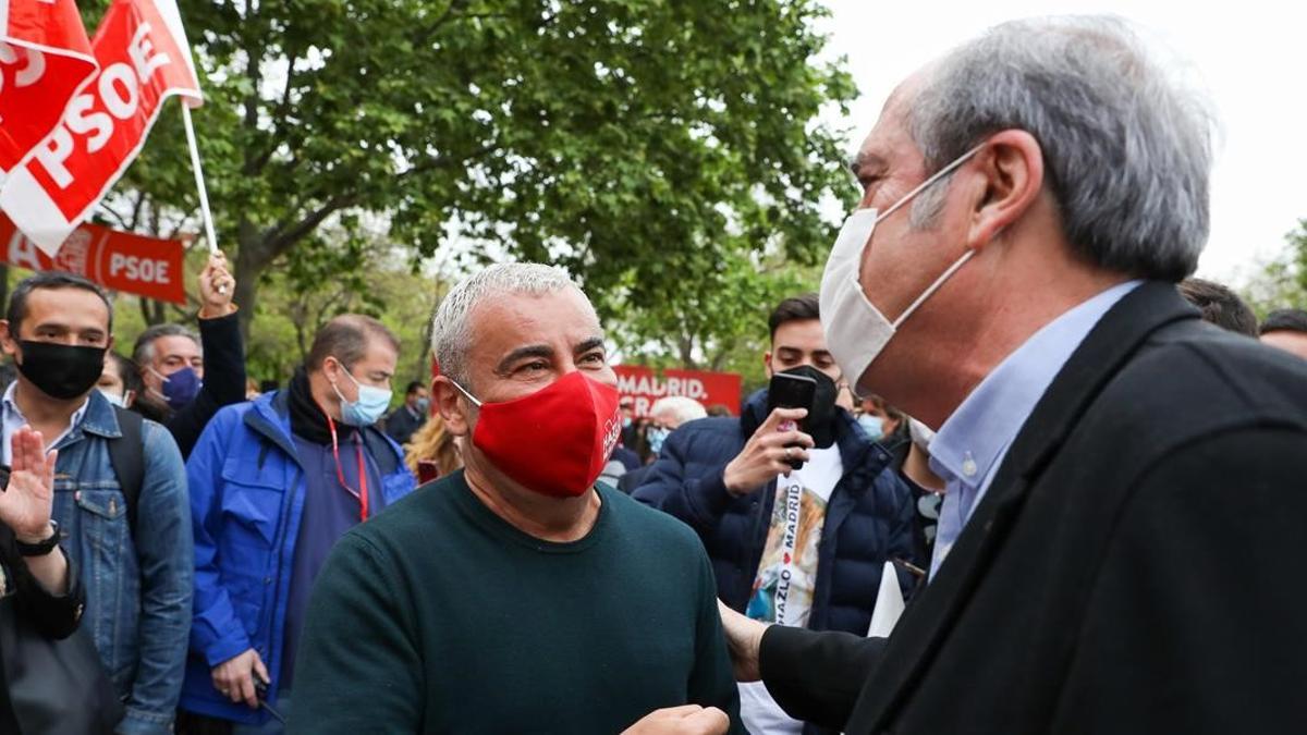 Jorge Javier Vázquez arropa al PSOE en un mitin en Vallecas