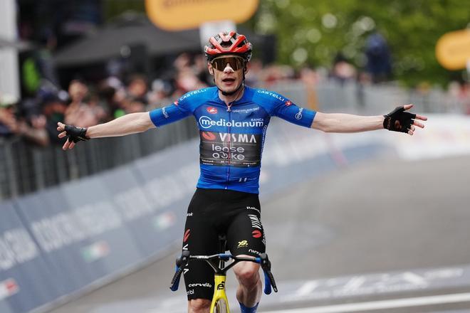 Vingegaard da otro toque de atención y logra el segundo triunfo en el Giro