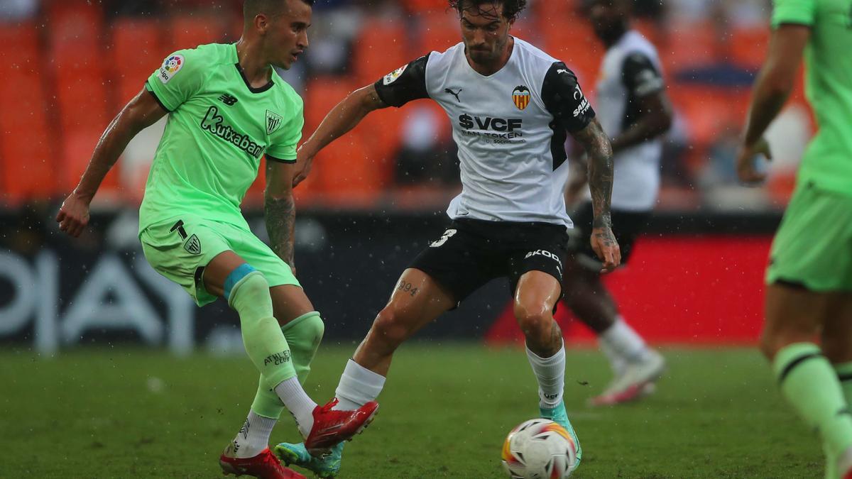 Partido de Liga entre el Valencia CF y el Athletic de Bilbao