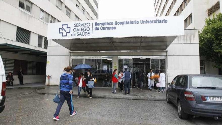 Entrada principal al Complejo Hospitalario de Ourense. // Jesús Regal