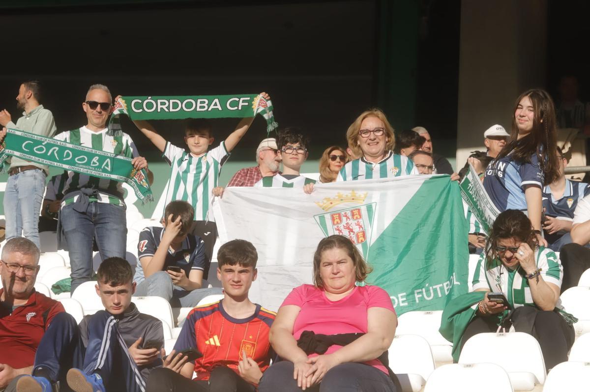 Córdoba CF-Mirandés | Las imágenes de la afición en El Arcángel