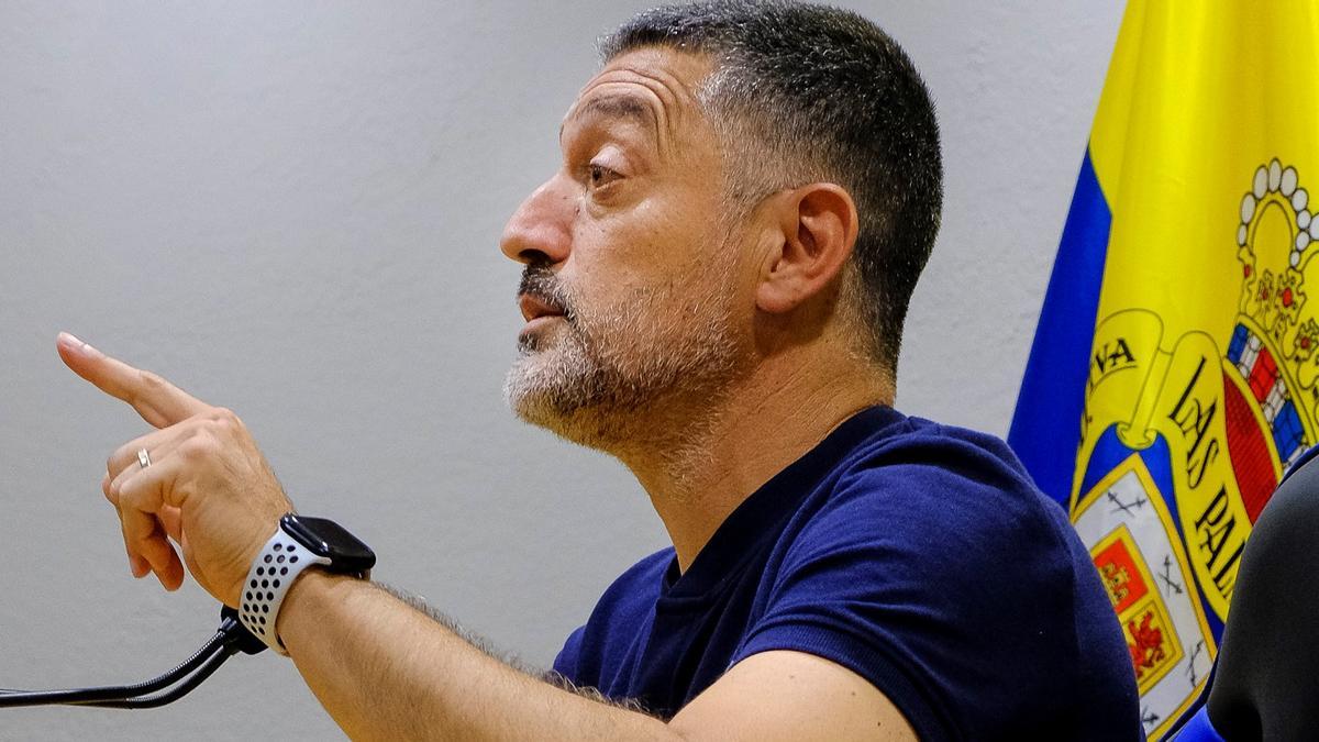 Xavi García Pimienta, en imagen de archivo, durante una rueda de prensa en Barranco Seco.