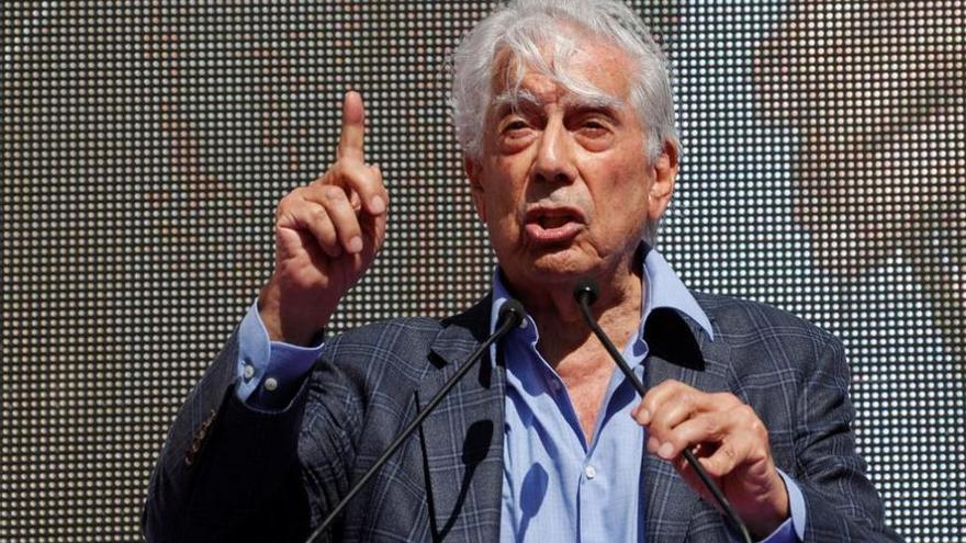 Vargas Llosa: &quot;La conjura independentista no destruirá la unidad de España&quot;