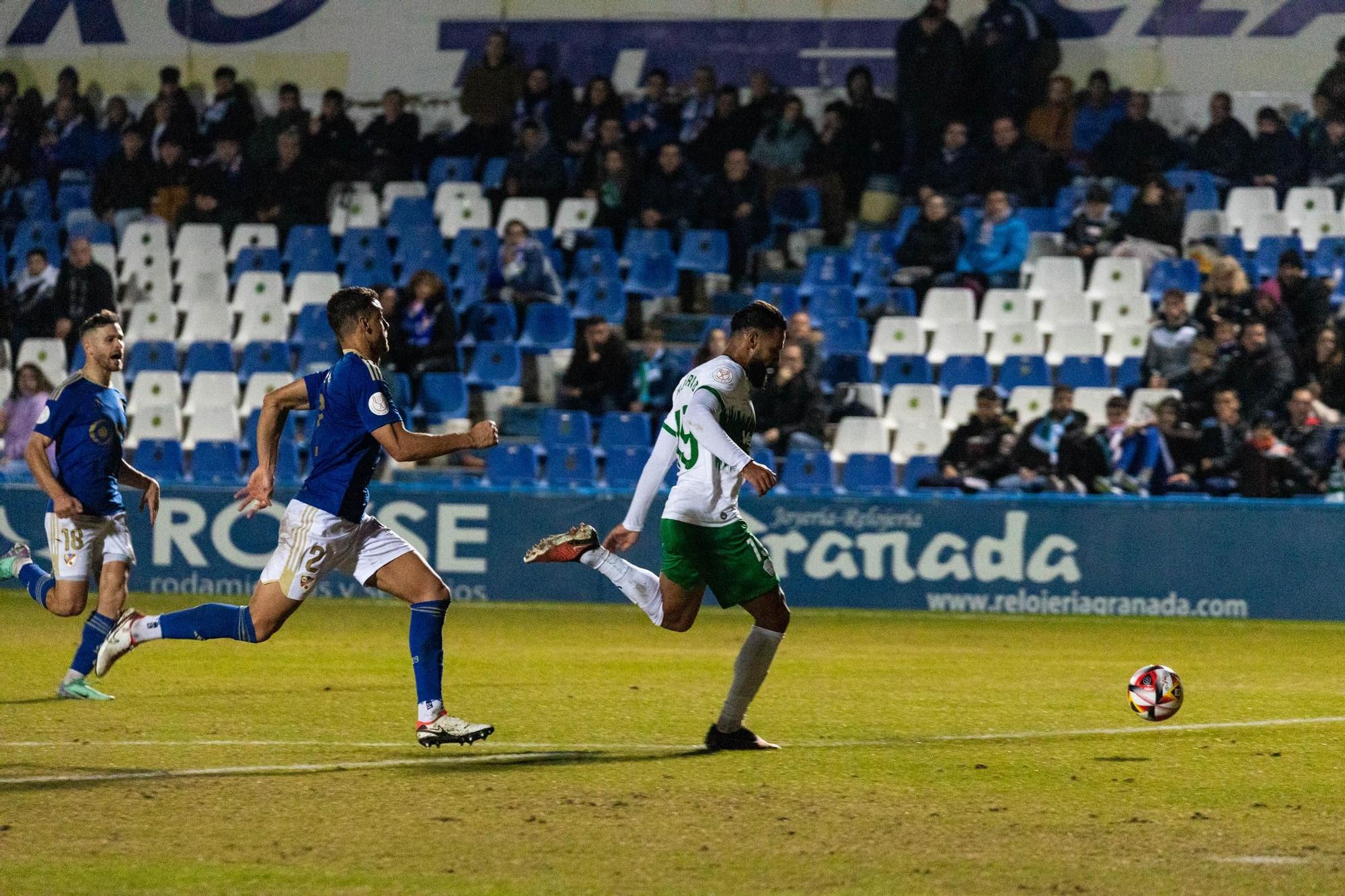 Linares - Elche: las imágenes del partido