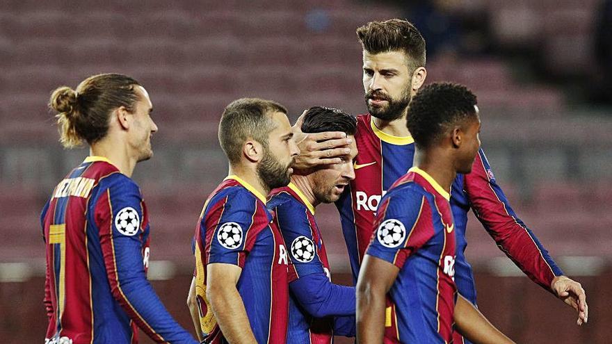 La Lliga rebaixa un 43% la inversió en la plantilla del Barça i un 27% al Madrid