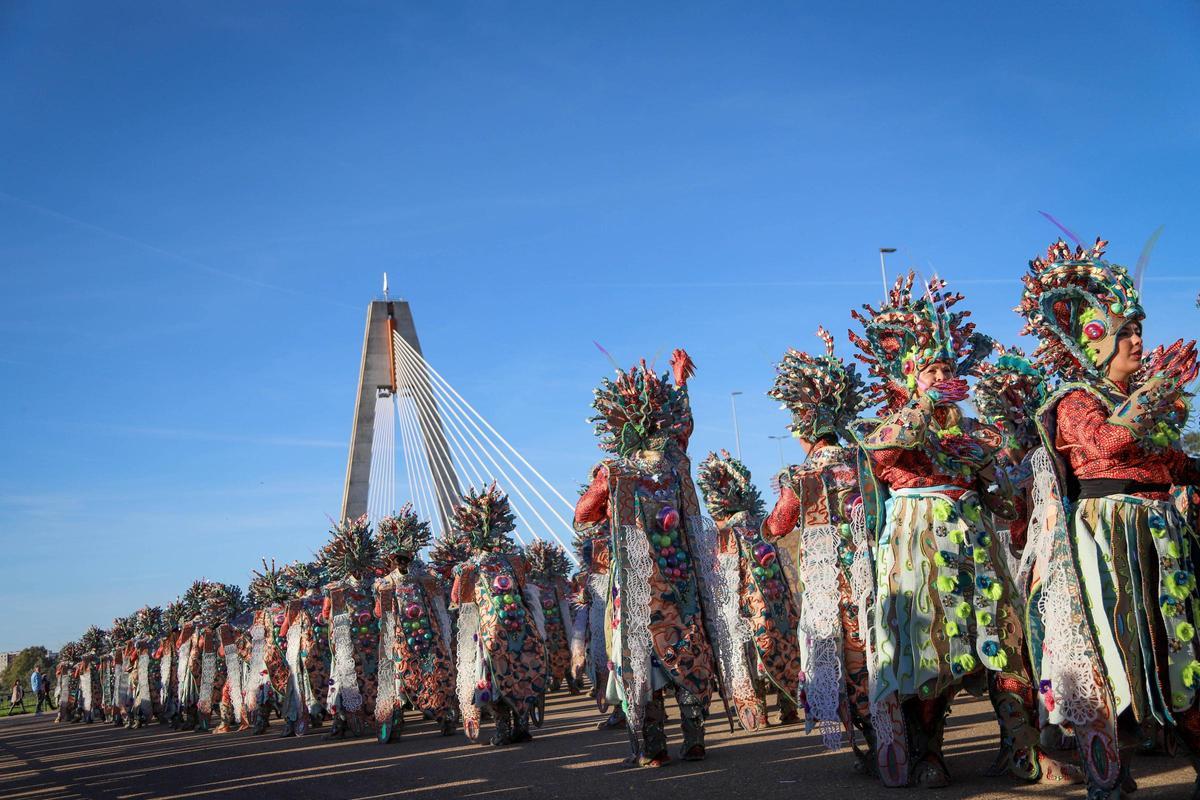 Moracantana durante la exhibición de su desfile en la Gran Gala del Carnaval de Badajoz 2026.