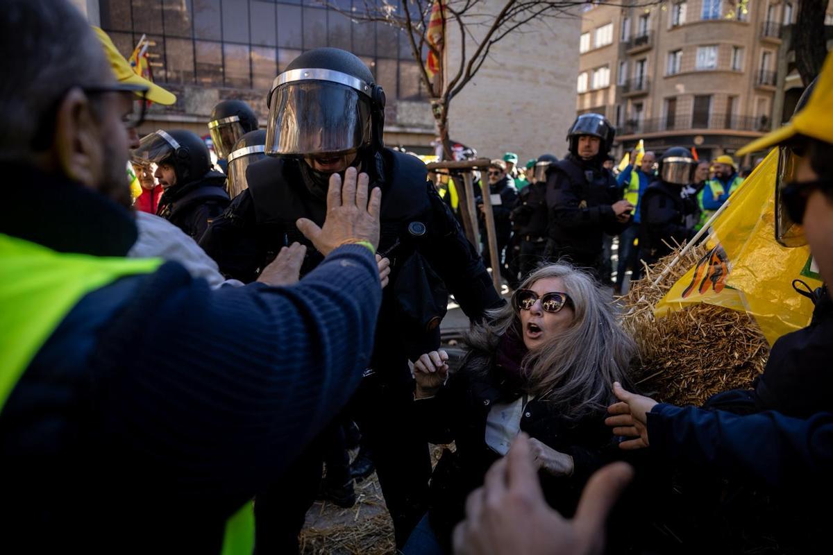 En imágenes | Los tractores vuelven a las calles de Zaragoza dos años después