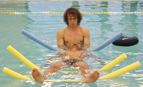 La selección de Brasil, de relax en la piscina