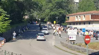 Autobuses y taxis, a pleno rendimiento rumbo a los Lagos de Covadonga