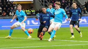 Scott McTominay, autor de un doblete