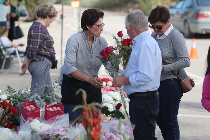 Día de Todos los Santos en el cementerio de Lorca