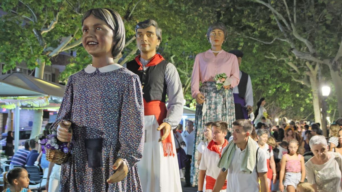 La cercavila nocturna Gengantnit, aquest divendres, a partir de les 9 del vespre, comportarà talls puntuals de trànsit