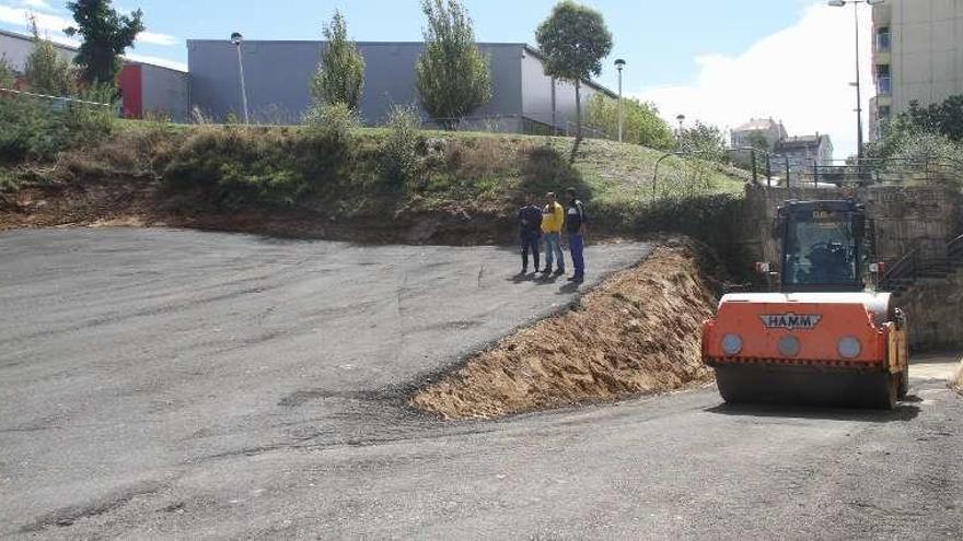 Vilariño y técnicos municipales supervisaron las obras.