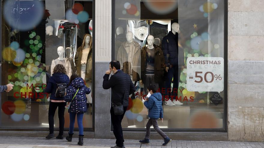 La contratación para la campaña de Navidad en Málaga bajará por el impacto de la inflación en el consumo