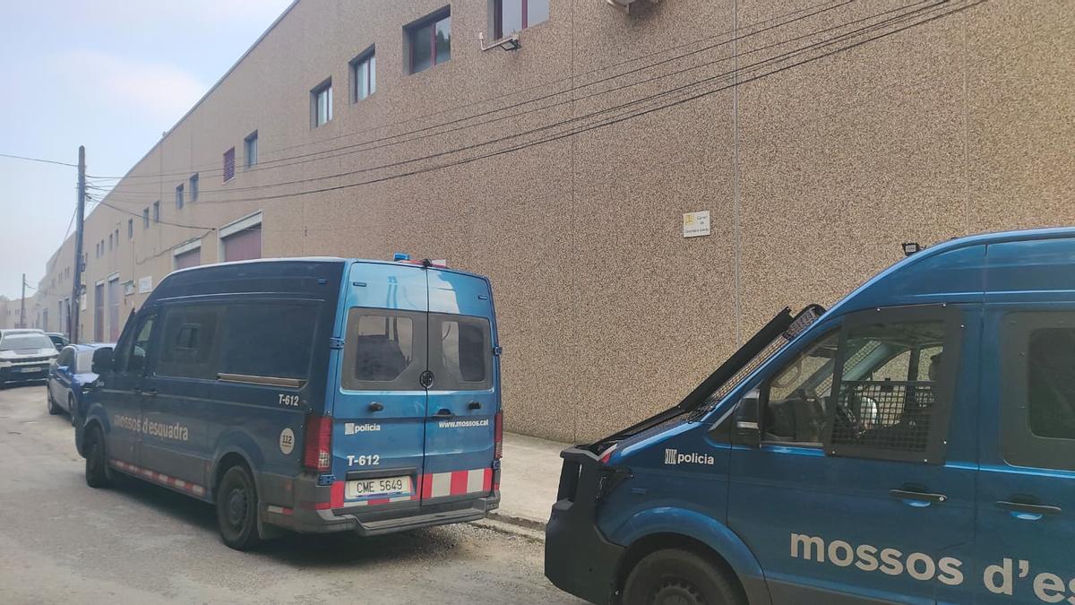 Desplegament policial a Sant Vicenç de Castellet