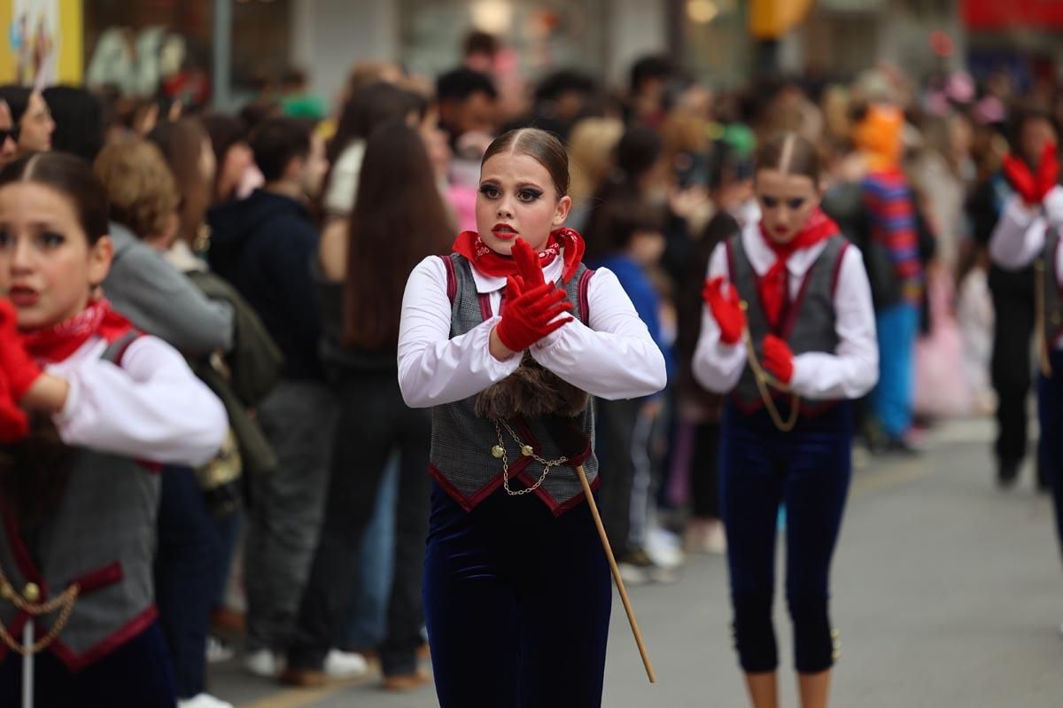 Búscate en las imágenes de la rúa de Carnaval de Ibiza