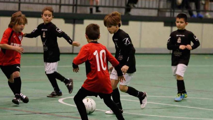 El Torneo de Navidad del River Zamora logra gran diversión y solidaridad a partes iguales