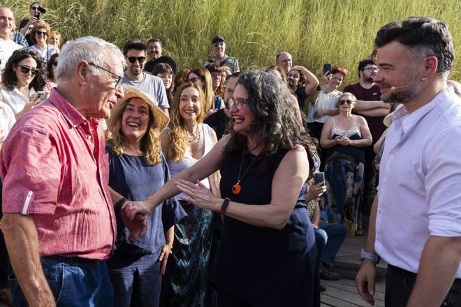 Oltra 'regresa' a Compromís rodeada de los partidos de la izquierda alternativa