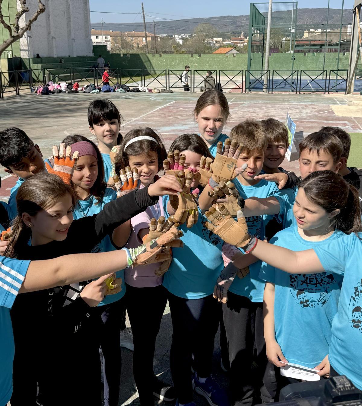 Primera Trobada de Primària de Pilota a l'Escola del curs 2025 26.