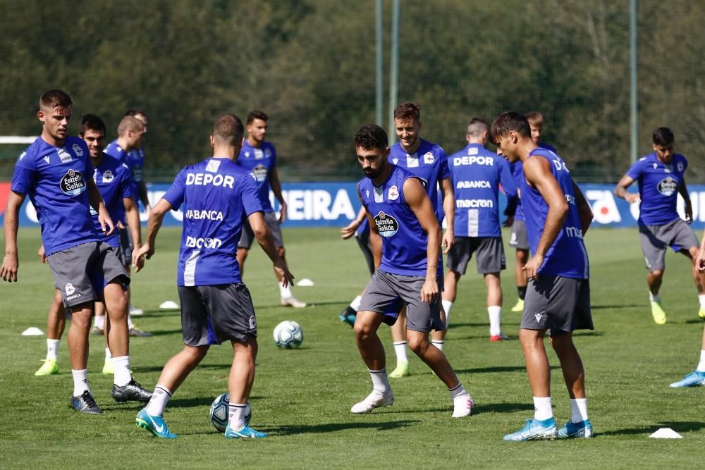 Casi dos horas de charla antes del entrenamiento