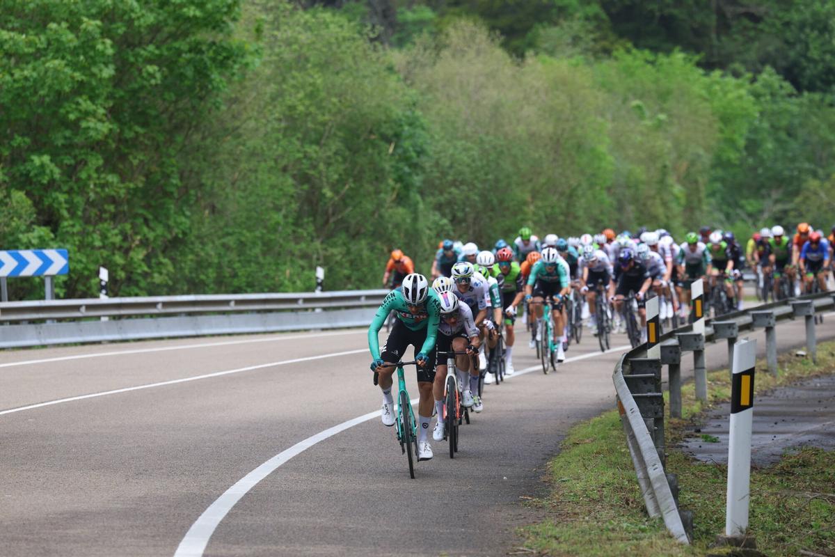 EN IMÁGENES: Así fue la segunda etapa de la Vuelta Ciclista a Asturias