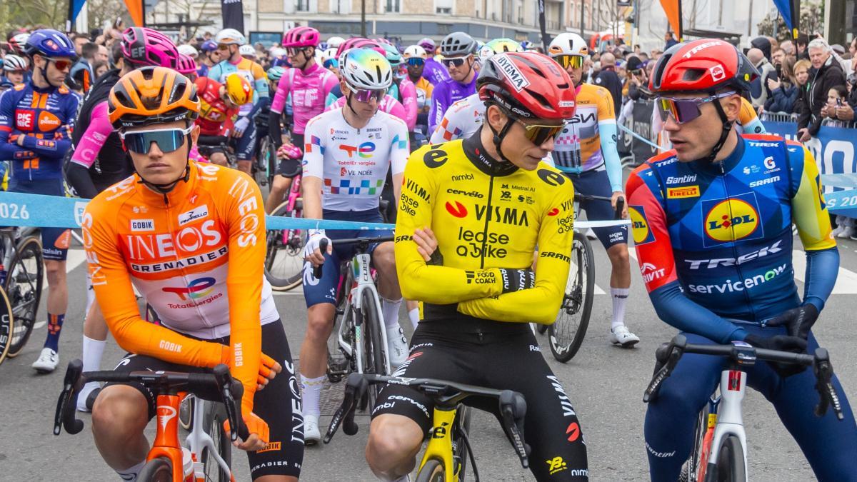 Vingegaard y Ayuso, antes del pistoletazo de salida de la París-Niza