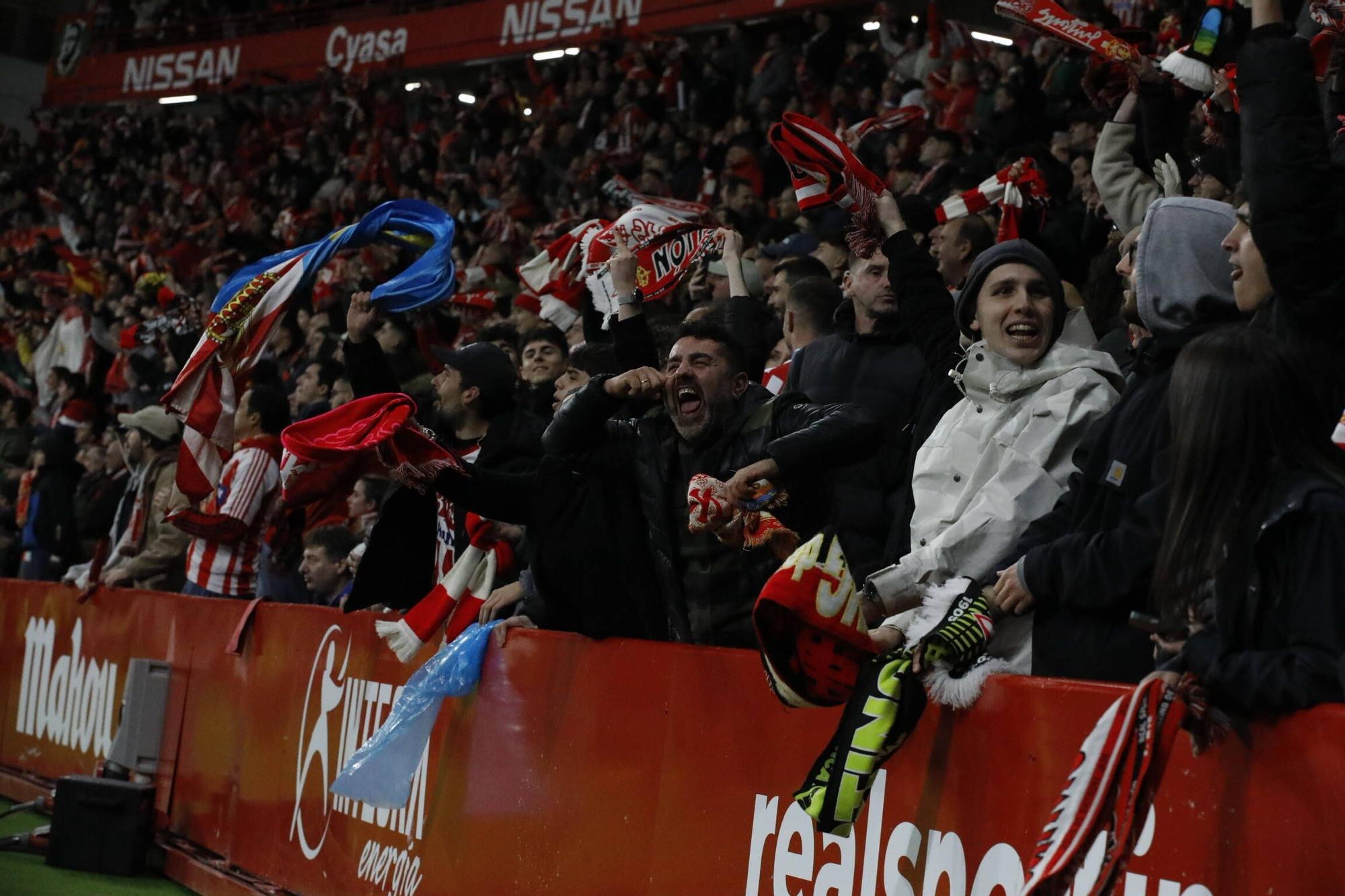 Real Sporting - Real Oviedo: el derbi en imágenes