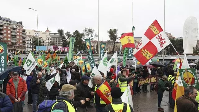 DIRECTO | Una marea de tractores inunda Madrid