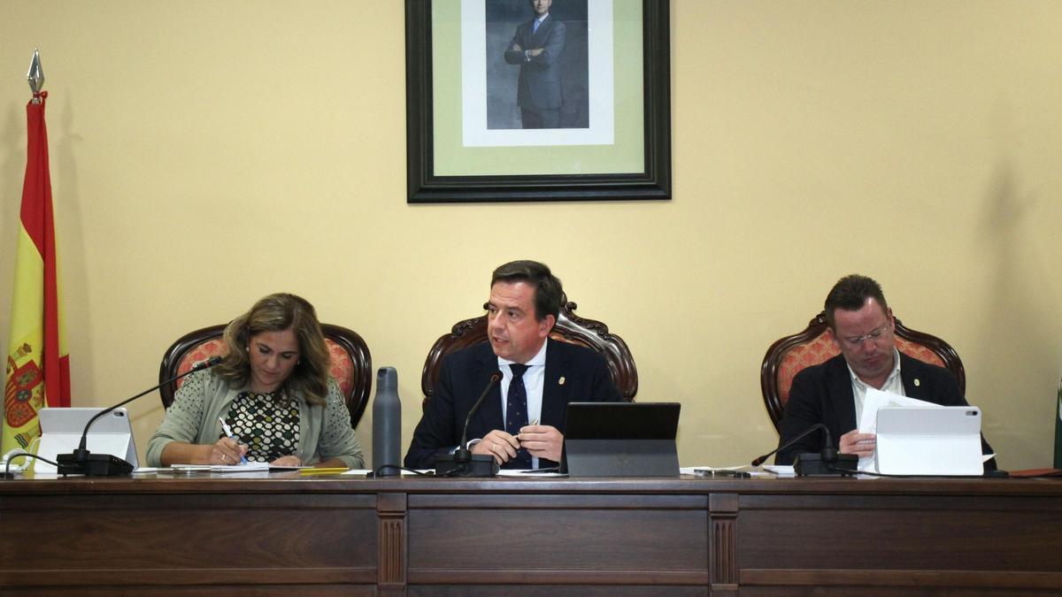 María de la O Redondo, Aurelio Fernández y Francis Aguilar.