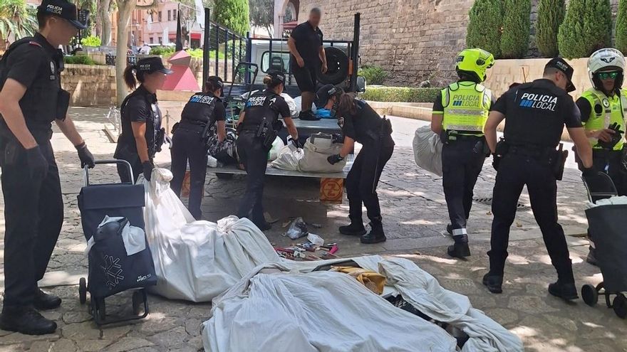 Intervención de la Policía Local de Palma en materia de venta ambulante ilegal