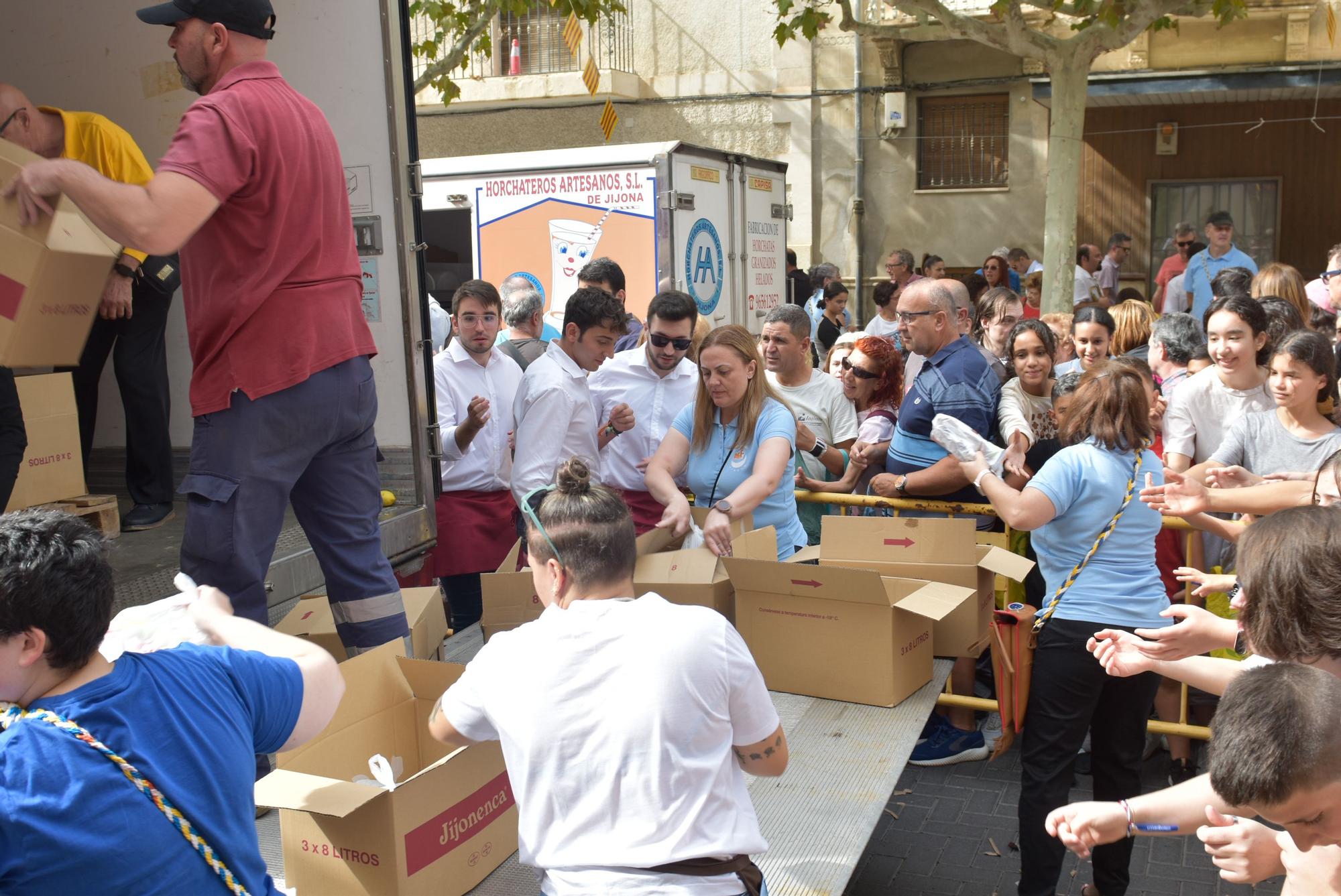 Embajada, Entrada del Helador y reparto de helados de las Fiestas de Xixona