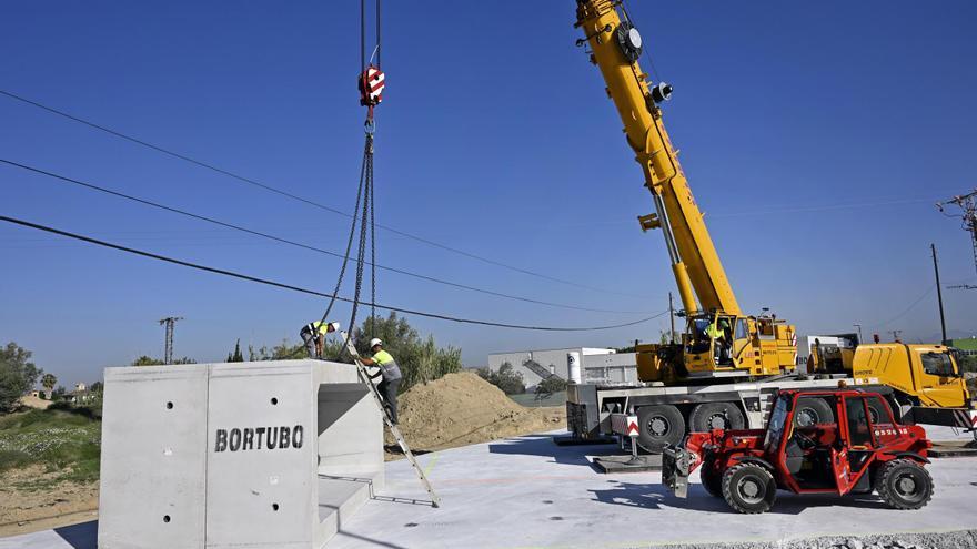 Arrancan las obras del puente de El Garruchal para evitar las inundaciones en Torreagüera