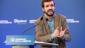 GRAF4239. MURCIA, 19/01/2020.- El presidente del PP Pablo Casado, durante su intervención en el acto de partido, Los Gobiernos por la Libertad, hoy en el Auditorio Regional de Murcia. EFE/Marcial Guillén