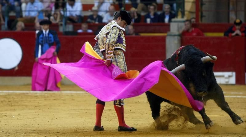 Toros: segundo día de Feria, lunes 12 de octubre de 2015