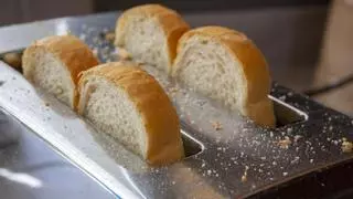Acaba con los restos de pan y al óxido: el sencillo truco para limpiar la tostadora y dejarla reluciente en un minuto