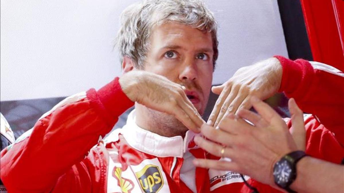 Vettel no logra salir del túnel en Ferrari