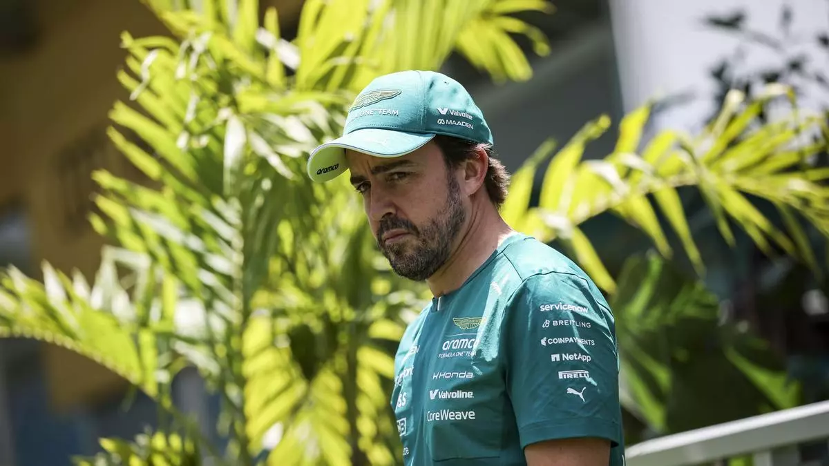Fernando Alonso rompe su silencio sobre los "momentos de estrés" de su paternidad y se sincera sobre su futuro: "Un gran equipo"