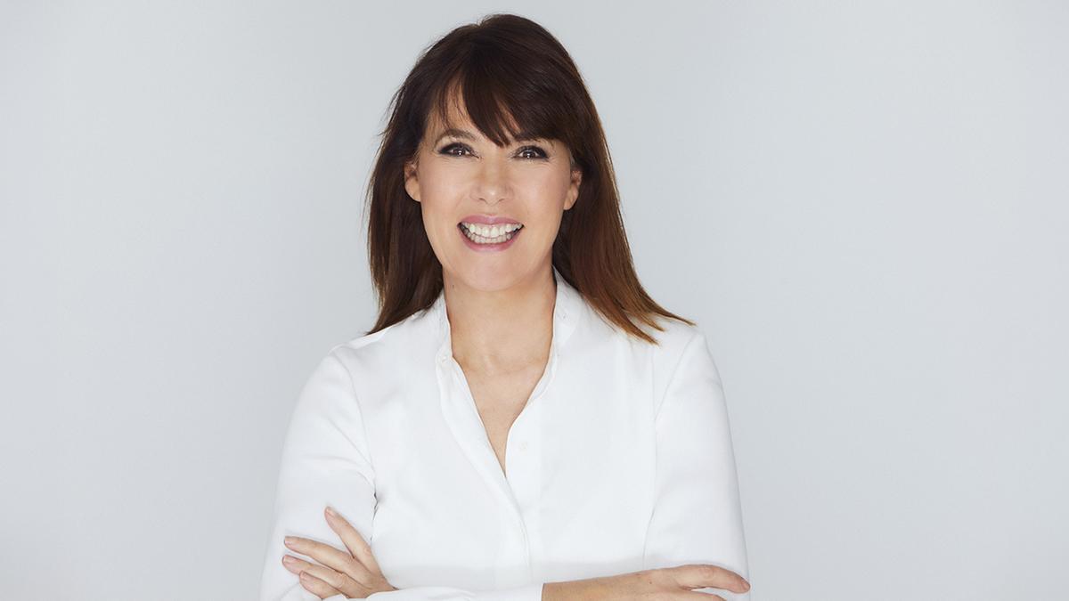 Mabel Lozano, invitada en el Club Faro