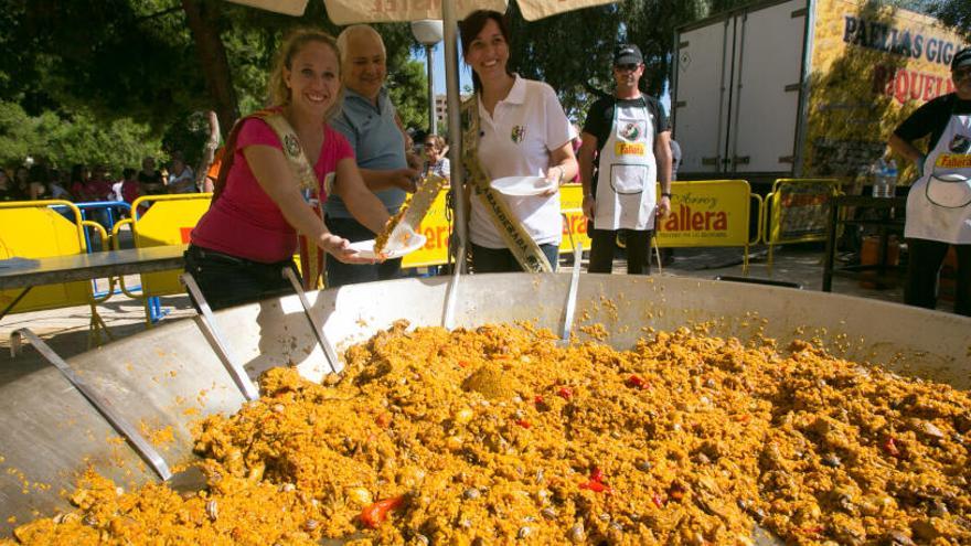 Paella gigante en la convivencia de moros y cristianos celebrada en Babel