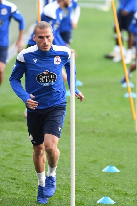 Sesión a puerta cerrada en Riazor