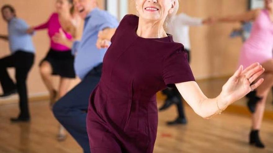 Moverse al ritmo de la música para mejorar la salud en la tercera edad: la nueva actividad de un pueblo con menos de 50 vecinos