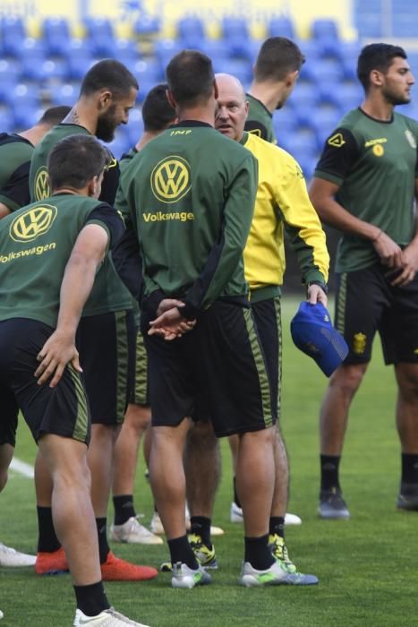 DEPORTES 05-03-19  LAS PALMAS DE GRAN CANARIA.  Primer entrenamiento de Pepe Mel. FOTOS: JUAN CASTRO