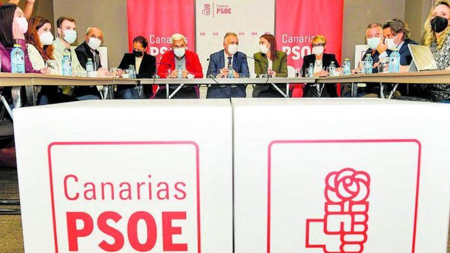 El PSOE redobla sus esfuerzos para evitar primarias entre Hidalgo y Franquis