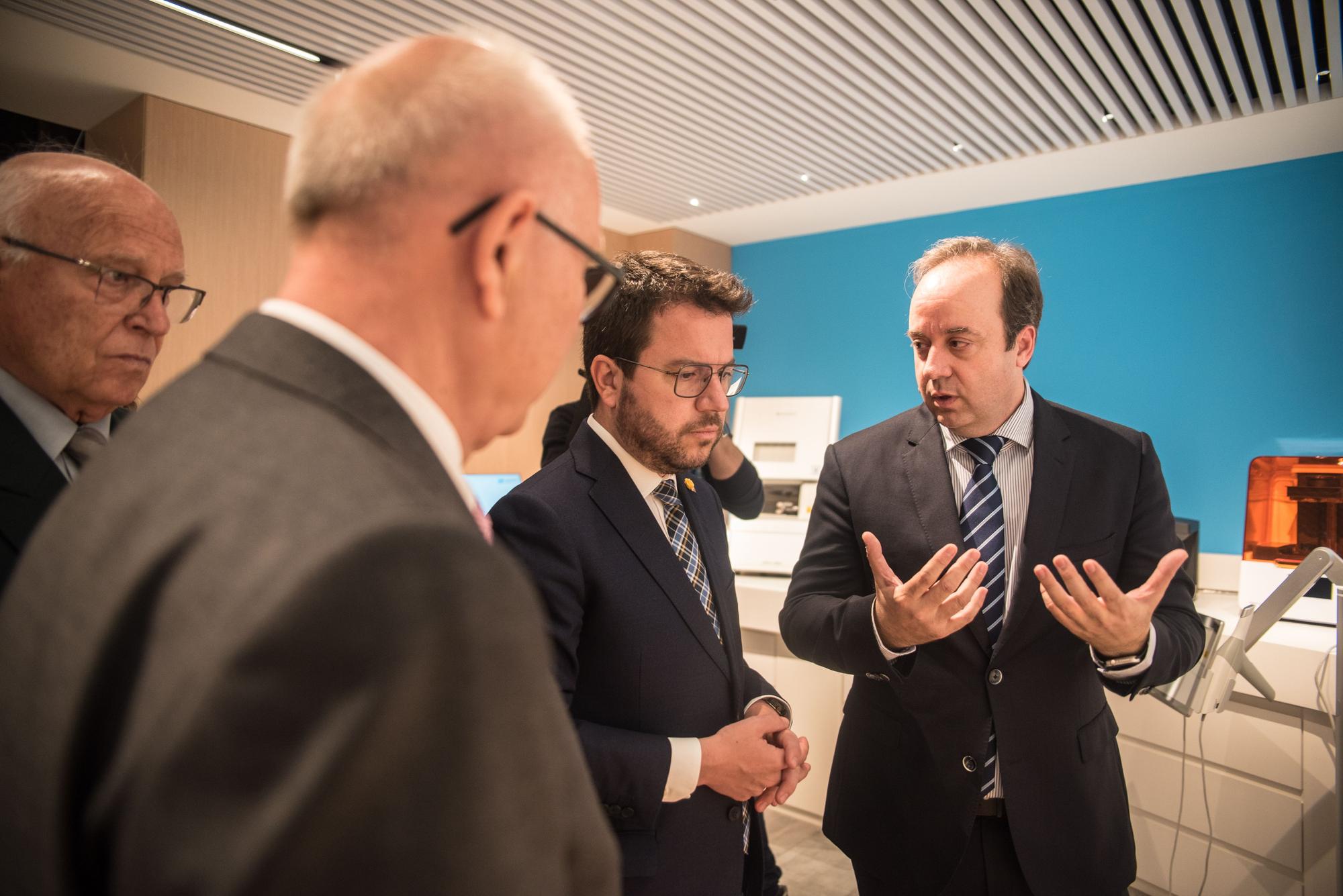 Aragonès inaugura el nou espai d’innovació d'Avinent