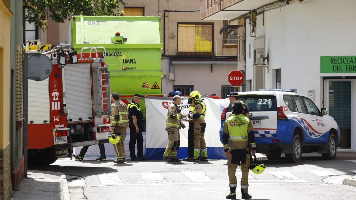 Los servicios de emergencia, en el lugar del atropello