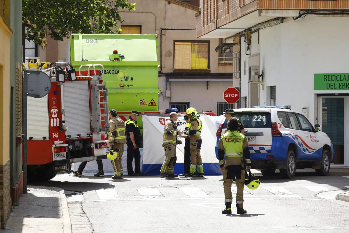 Los servicios de emergencia, en el lugar del atropello